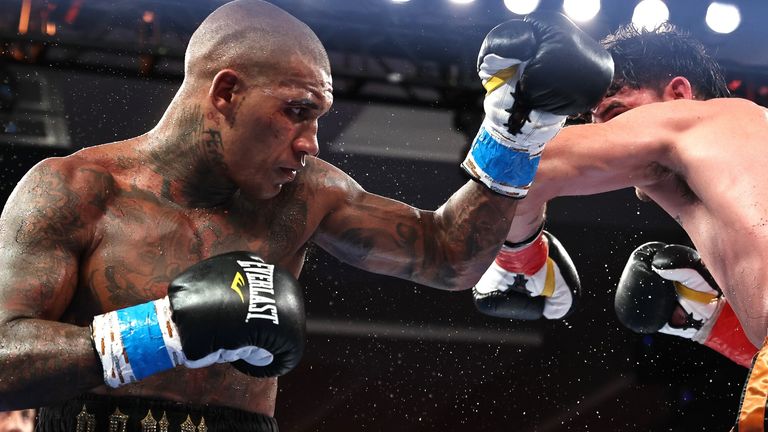 Conor Benn beats Orozco on points in fir...