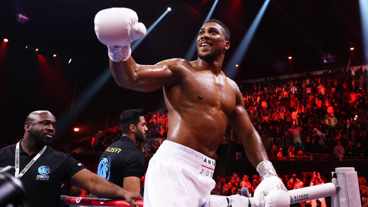 Joshua stops Wallin, Parker stuns Wilder...