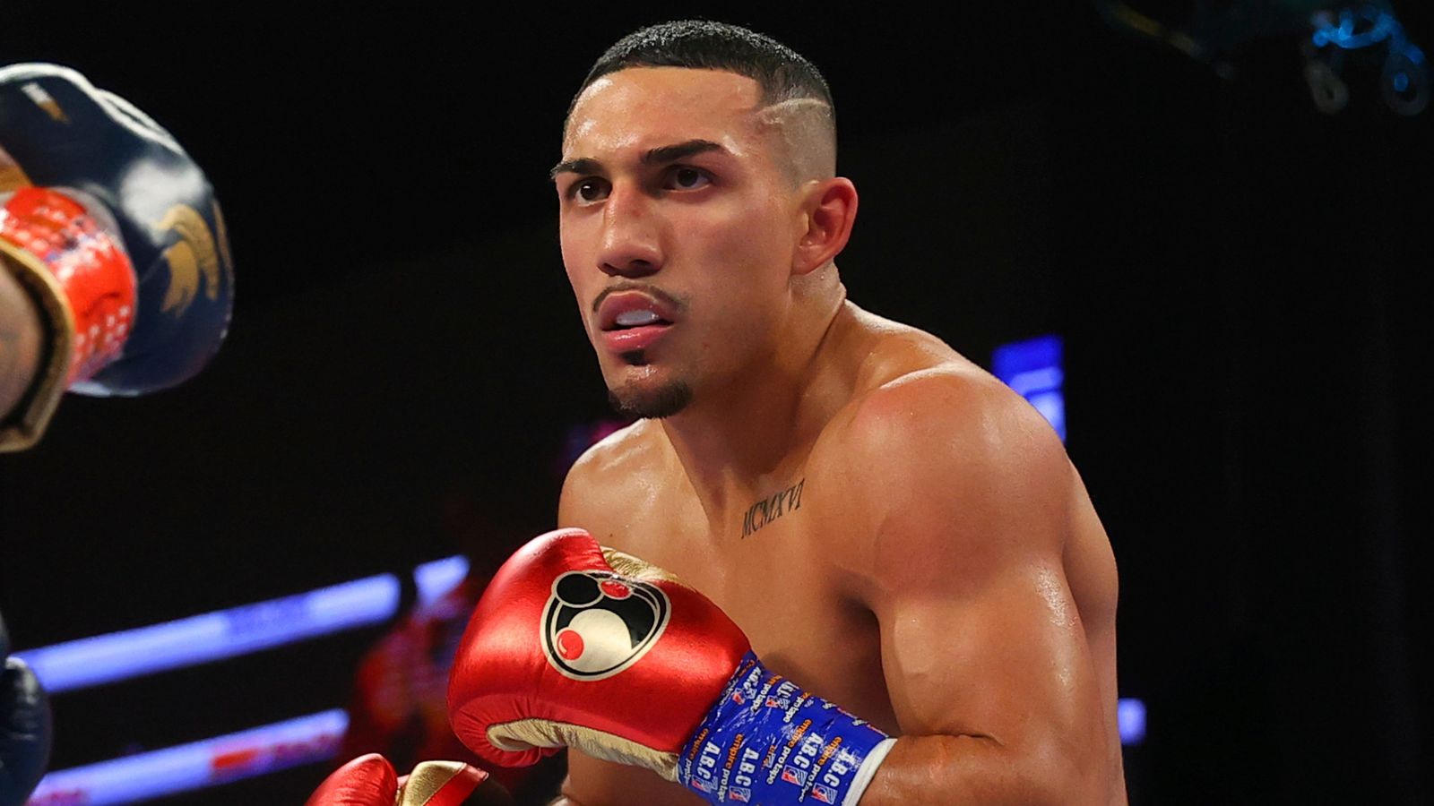 Teofimo Lopez barely manages to defend h...