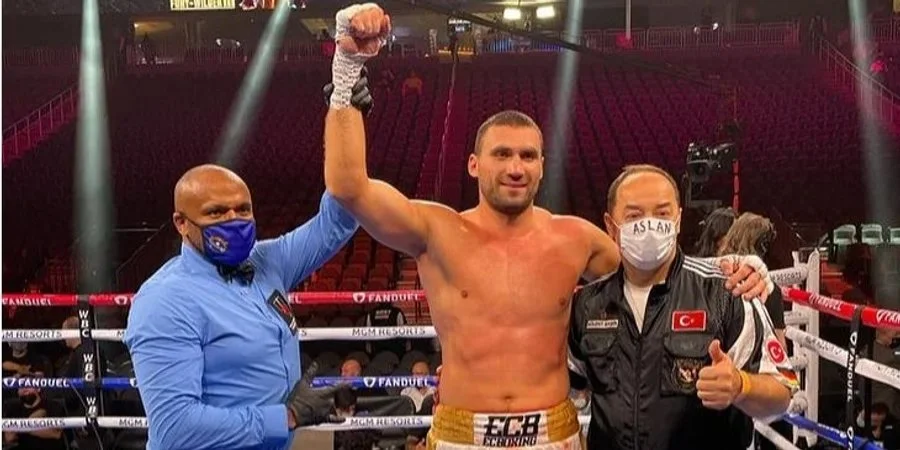 Vykhryst and Shevadzutskyi with stoppage victories